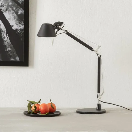 Lámpara de mesa Artemide Tolomeo Micro negra