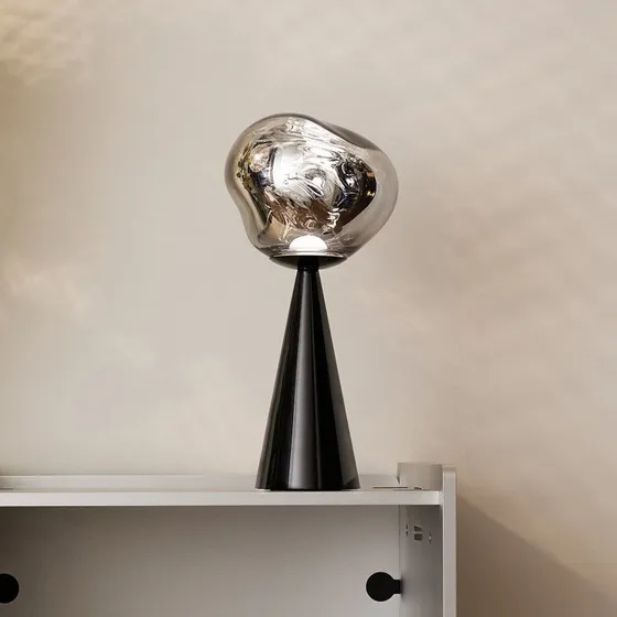 Tom Dixon Lámpara de mesa Melt Portable Black