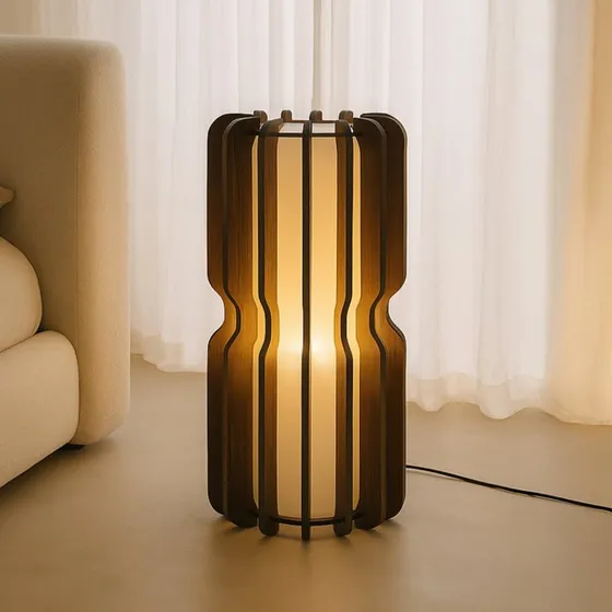 Lámpara de pie Lucande Juneta, 75 cm, madera y textil, marrón