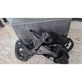 Shimano XT RD-M8120 Shadow+ 12v Largo