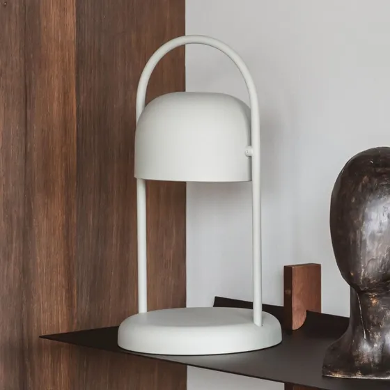 Lámpara de mesa Quay Stone de Eva Solo - Diseño Moderno en Acero