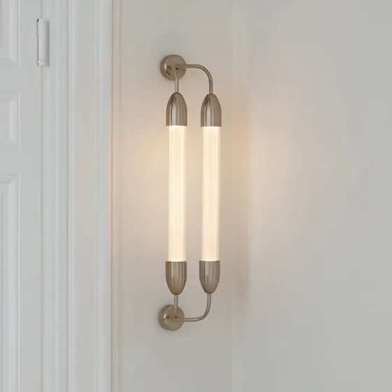 Aplique de pared UMAGE Lemon Squeeze 2 luces, latón, 77 cm