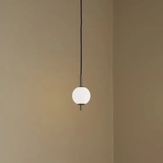 Lámpara colgante LED Audrey de UMAGE, color acero, Ø 12 cm