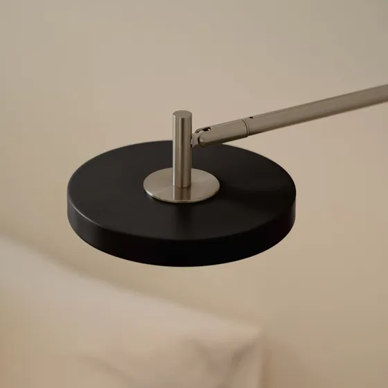 Umage Aplique de pared LED Asteria Long, negro y acero