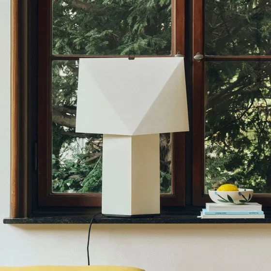 HAY Lámpara de mesa Aplat Blanca - Papel de Seda, 44 cm