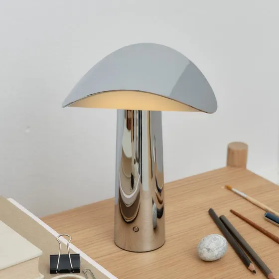 Lámpara de mesa LED GEJST Lium Cromada Recargable 2700K