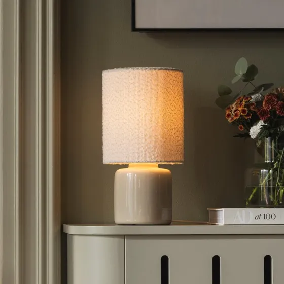 Globen Lighting Lámpara de mesa Florian, Blanco/Beige, 39 cm