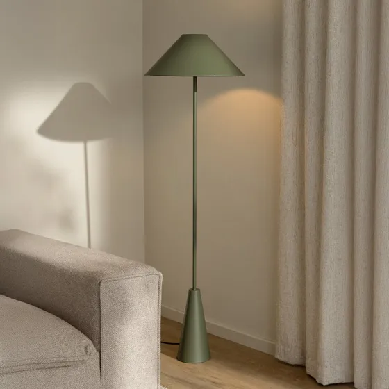 Globen Lighting Lámpara de pie Cannes Verde Musgo 140 cm