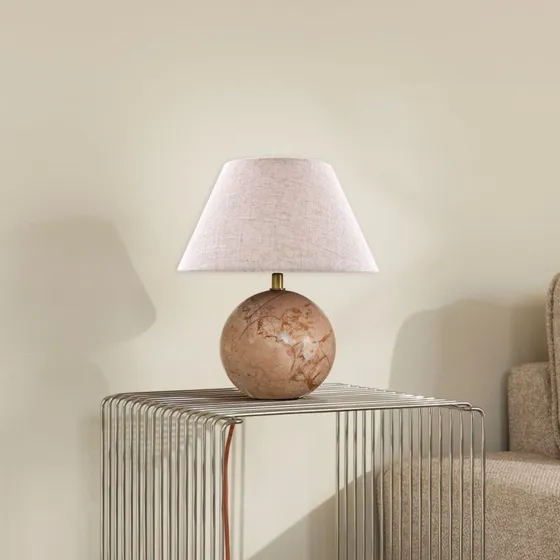 Globen Lighting Lámpara de mesa Castello, mármol rosa y lino beige
