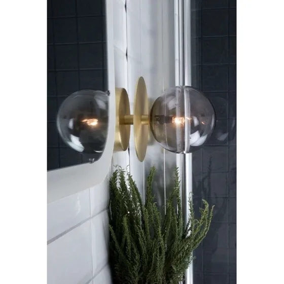 Globen Lighting Lámpara de Pared Art Deco IP44 Humo y Latón