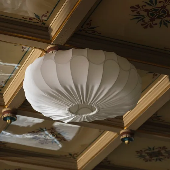 Globen Lighting Lámpara de techo BLADVERK, blanca, Ø 50 cm, textil