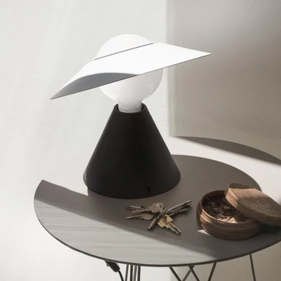 Lámpara de mesa LED Stilnovo Fante - Negra - 2700 K