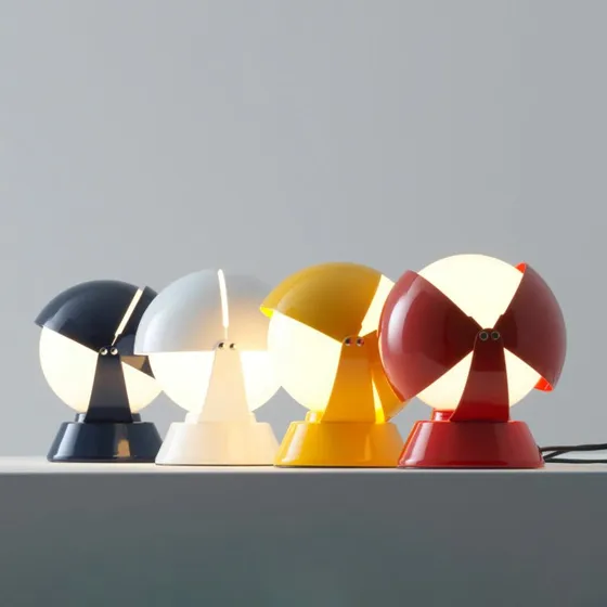 Lámpara de mesa LED Stilnovo Buonanotte, amarilla