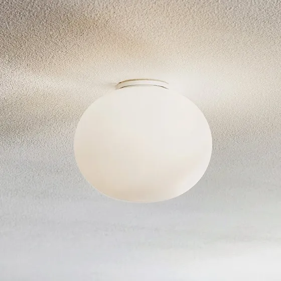 Flos Glo-Ball C/W Zero: Lámpara de pared y techo en vidrio blanco