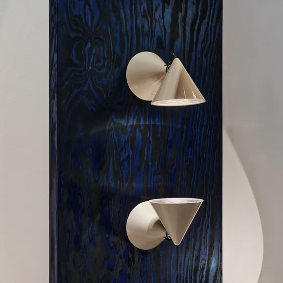 Tom Dixon Aplique de pared LED Pose Gris-Beige