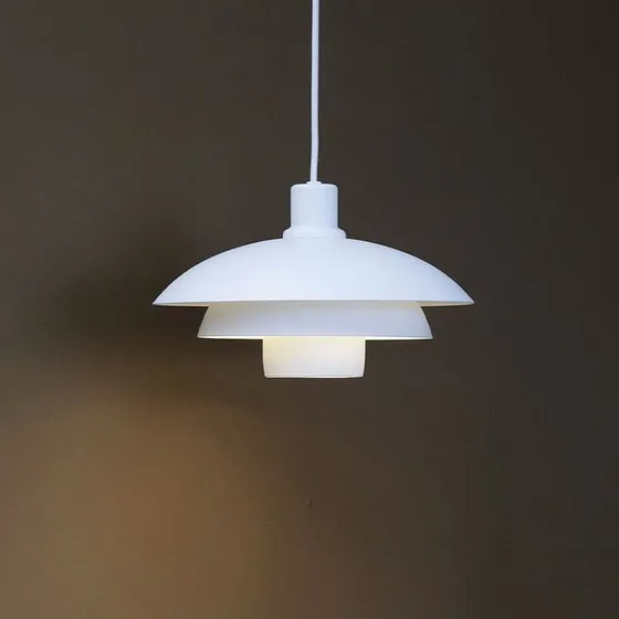 Lámpara colgante Dyberg Larsen Morph Ø30 Blanca