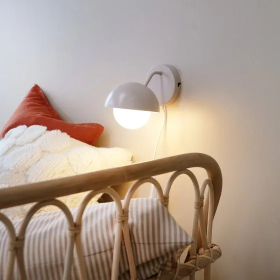 Aplique de pared Dyberg Larsen Rose Beige Mate