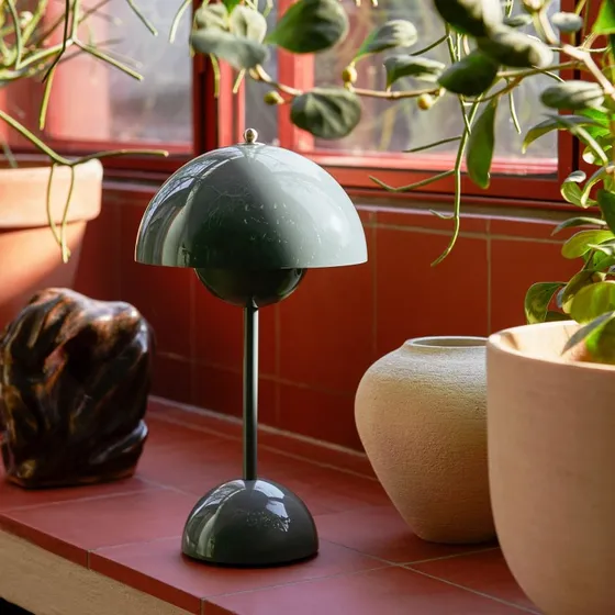 &Tradition Lámpara de mesa recargable Flowerpot VP9 - Azul Piedra