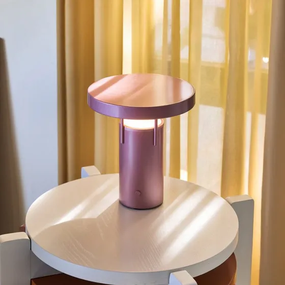 HÜBSCH BringMe Mini Lámpara de Mesa LED Recargable Rosa Metalizado