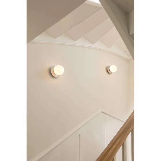 Nuura Aps Aplique Liila 1 Plateado/Ópalo IP44
