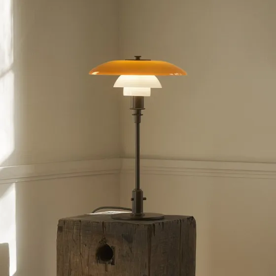 Louis Poulsen Lámpara de mesa PH 3-2 Centenary Edition Ámbar