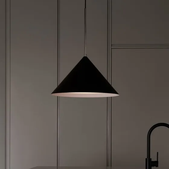 Watt & Veke Lámpara Colgante Kuro Negra Ø45 cm