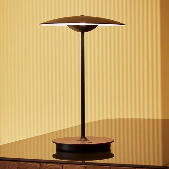 Marset Ginger Lámpara de Mesa LED Recargable de Madera Roble