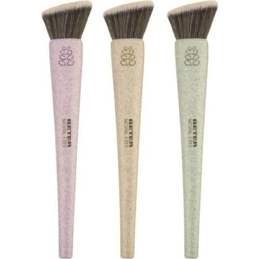 Beter Brocha Kabuki de Fibra Natural con Punta Inclinada