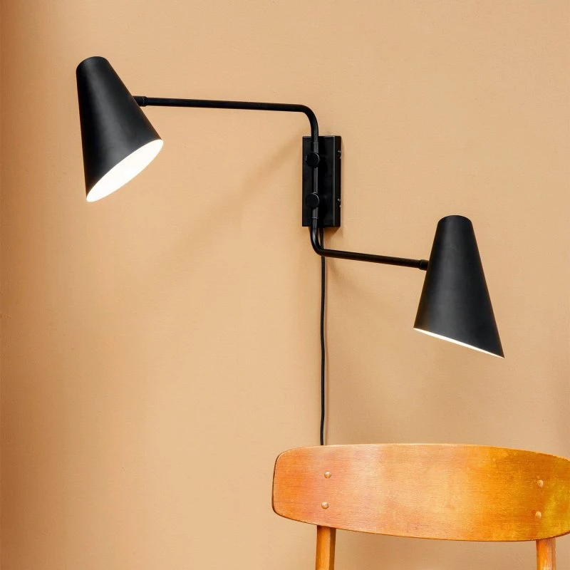 Dyberg Larsen Cale 2 Aplique de Pared Negro con Detalles Cromados