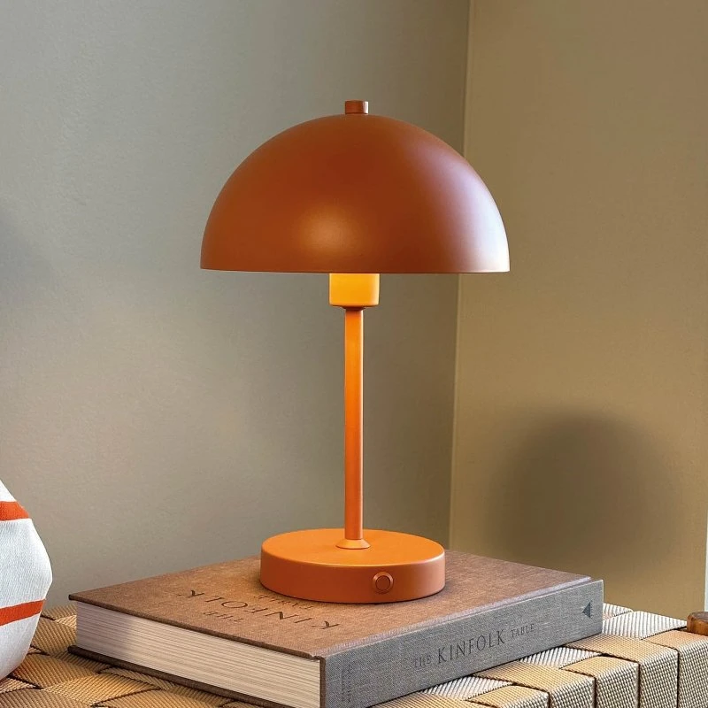 Dyberg Larsen Stockholm Lámpara de Mesa Recargable Terracota
