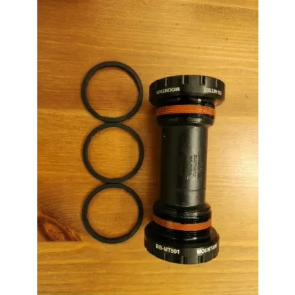 Shimano BB-MT501 Hollowtech II BSA 68/73mm