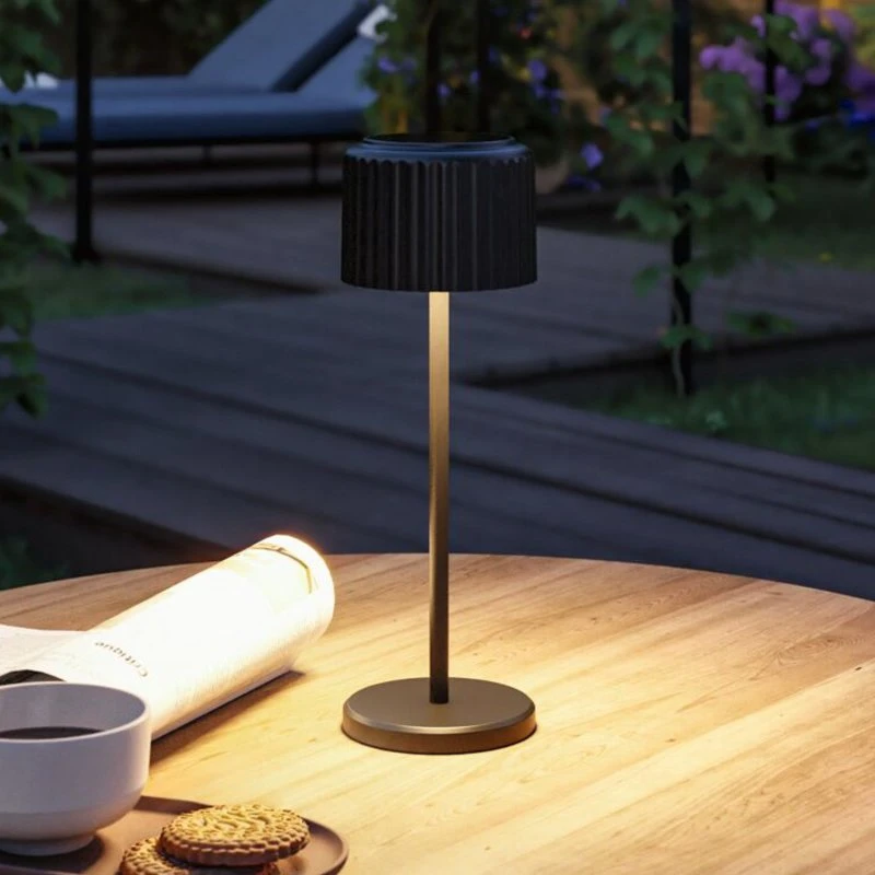 Lámpara de mesa LED Paulmann Else Solar, negra, IP44, atenuable