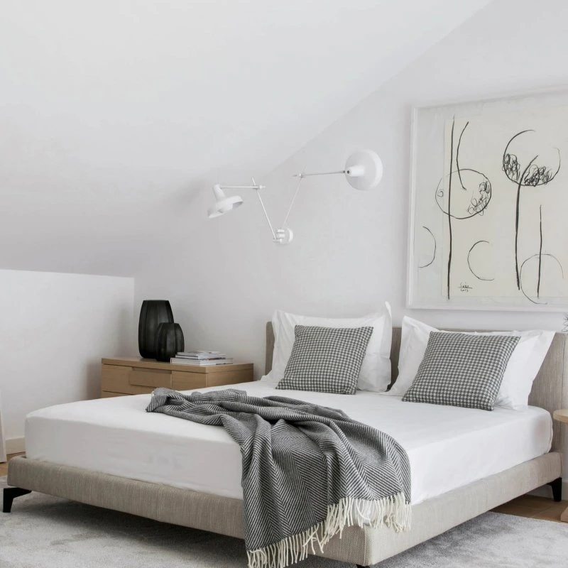 GRUPA Arigato 2 Aplique de Pared Blanco con Brazos Ajustables