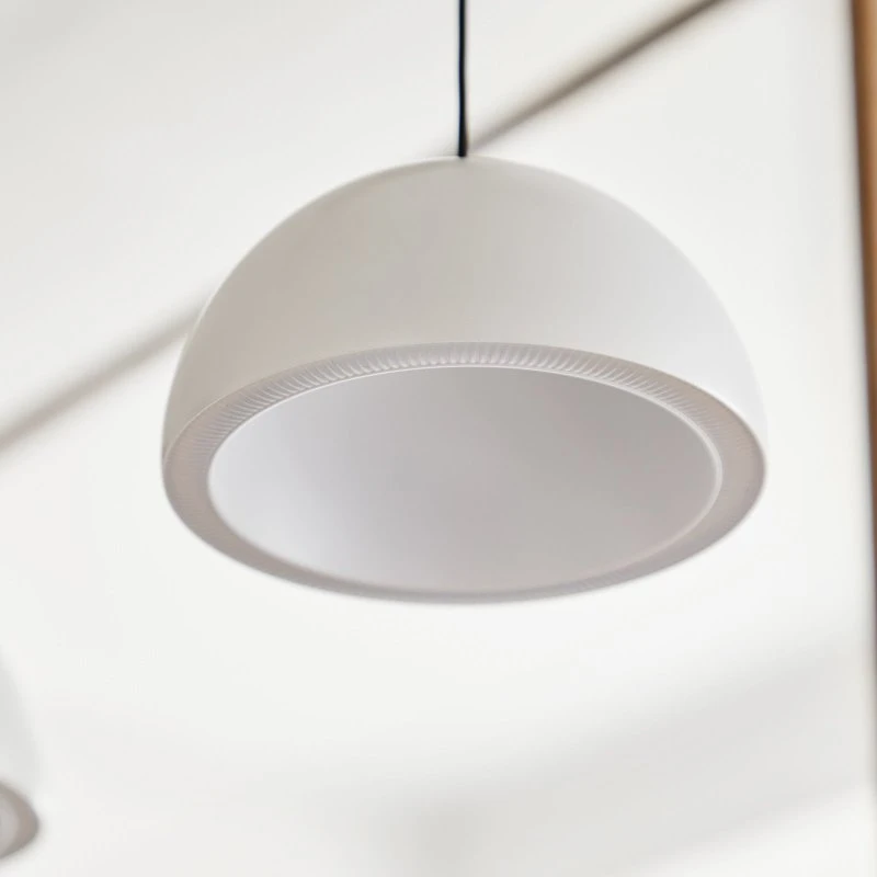 Lámpara colgante Curve White de Loom Design - LED Aluminio