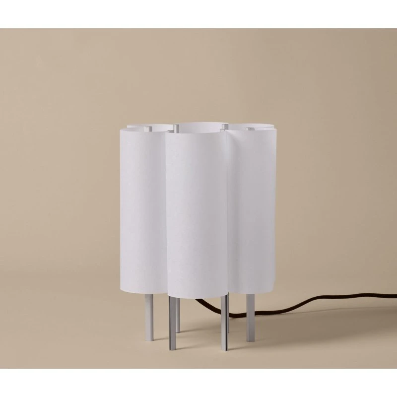 Ferm Living Lámpara de mesa Boe en papel washi y aluminio - 28 cm
