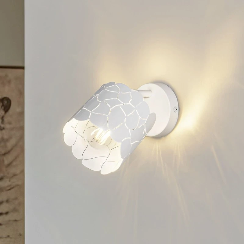 Aplique de pared Aralena de Lindby, blanco, metal, 1 luz, Ø 12 cm