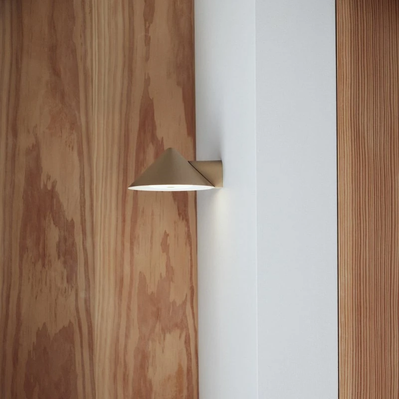 Aplique de pared LED recargable FRANDSEN Grasp, gris arena, 15 cm