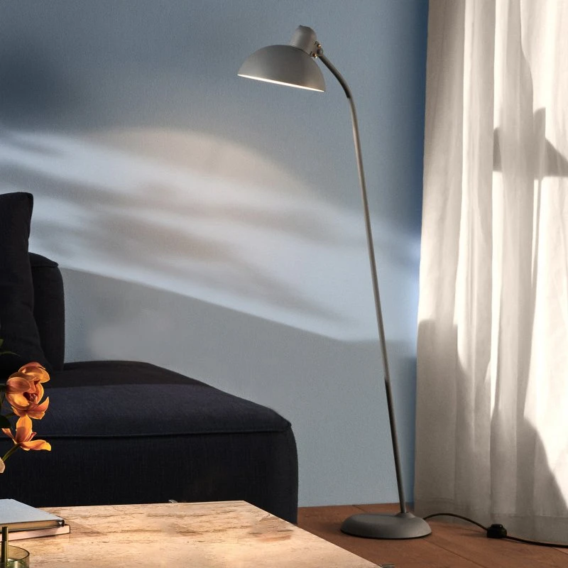 Fritz Hansen Lámpara de pie Kaiser Idell 6556-F Gris Mate