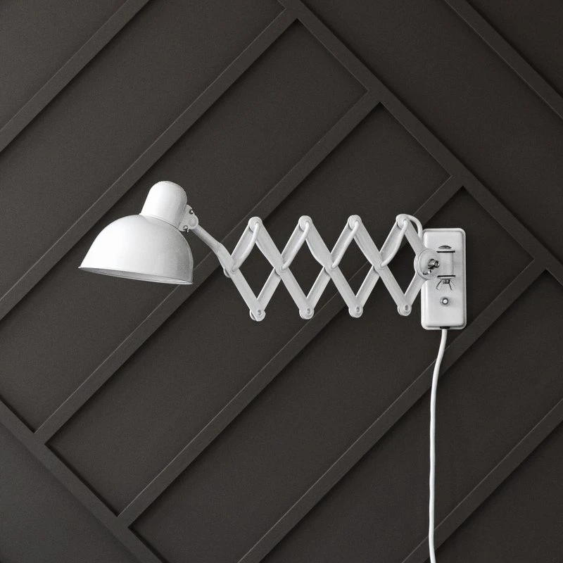 Fritz Hansen Kaiser Idell 6718-W Aplique de Pared Blanco Brillante