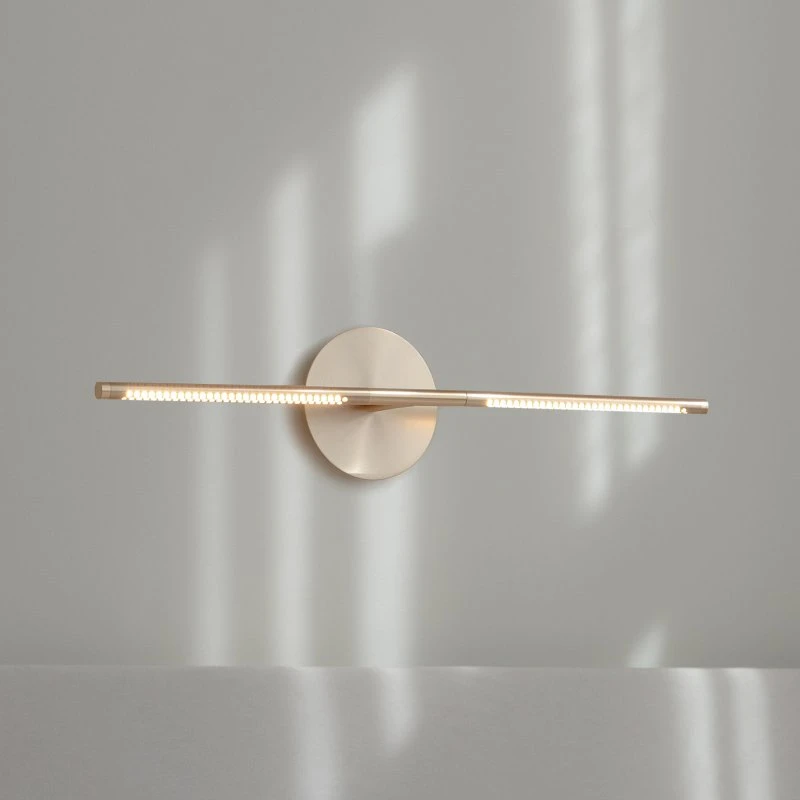 UMAGE Aplique de Pared Omni Brushed Brass - Latón