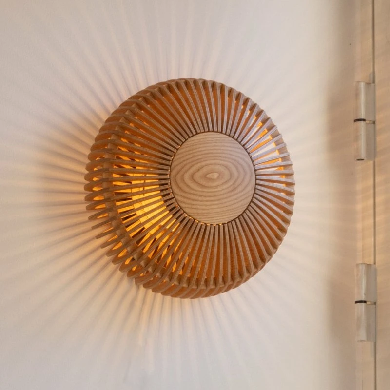 Umage Clava Up Aplique de Madera de Roble Ø 49 cm