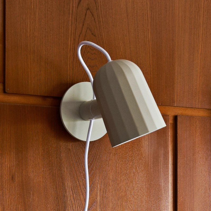 Aplique de pared HAY Noc Off-White - Diseño Minimalista con Pantalla Ajustable