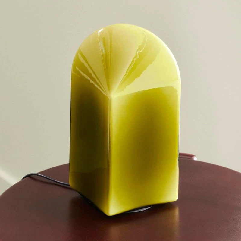 HAY Lámpara de mesa LED Parade Moss Green 24 cm