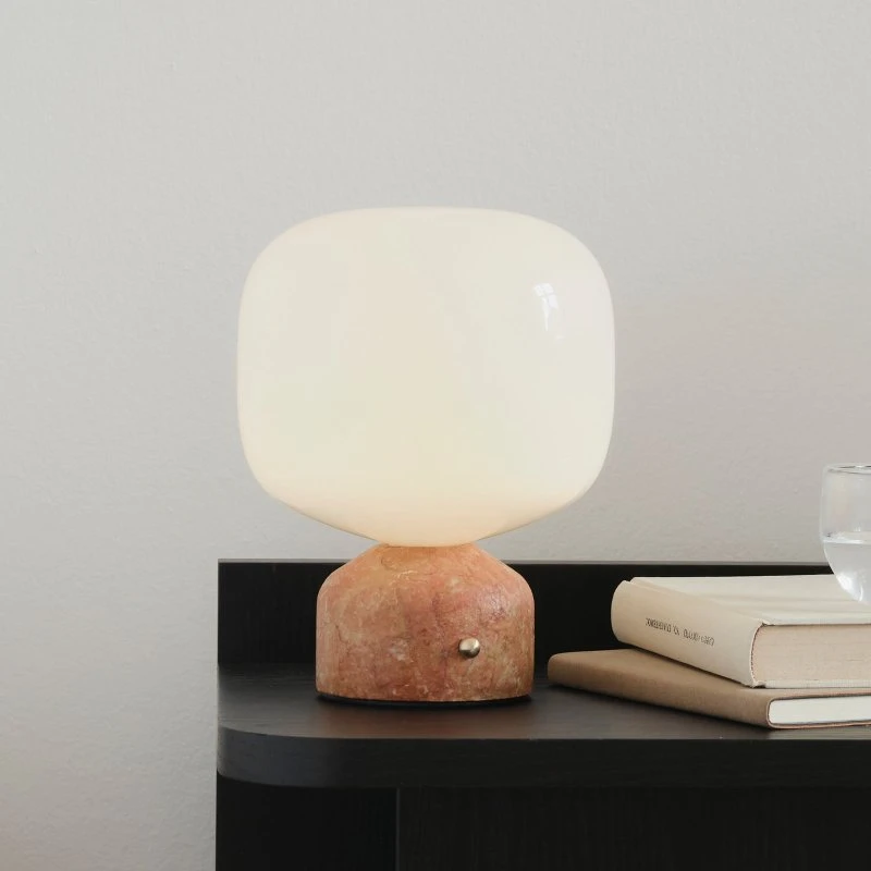 GEJST Meemo Lámpara de Mesa LED de Mármol Ámbar y Cristal