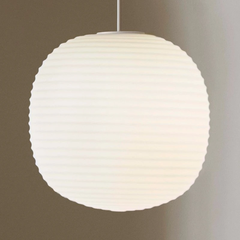 New Works Lantern Lámpara Colgante Mediana de Vidrio Opalino