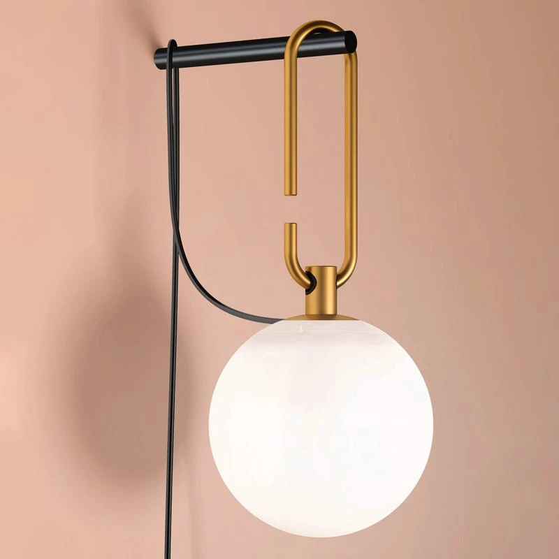 Artemide nh Wall Aplique de Pared de Vidrio Blanco y Latón