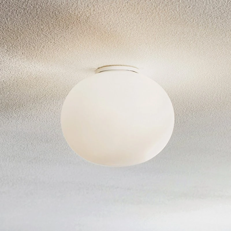 Flos Glo-Ball C/W Zero: Lámpara de pared y techo en vidrio blanco