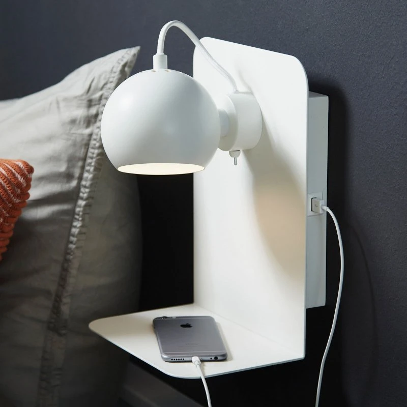 Frandsen Ball USB Aplique de Pared Blanco Mate
