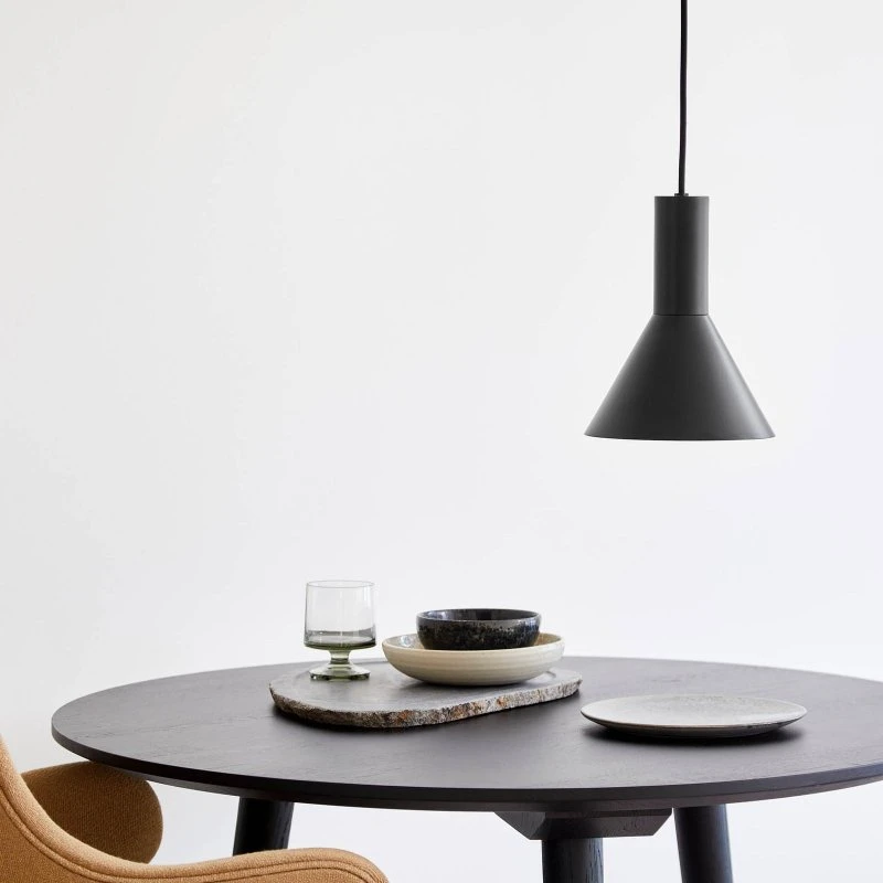 Lámpara colgante FRANDSEN Lyss negra - Diseño escandinavo en metal