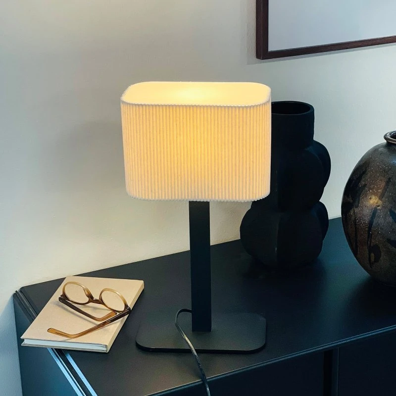Lámpara de mesa Calix DybergLarsen - Blanco Natural y Negro